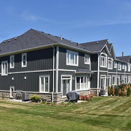 New Blue Mountain Village Snowbridge Executive Townhome Sleeps 10 With Outdoor Pool And Shuttle Nottawa Екстер'єр фото