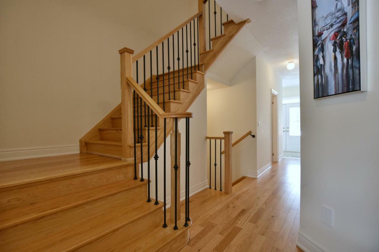 New Blue Mountain Village Snowbridge Executive Townhome Sleeps 10 With Outdoor Pool And Shuttle Nottawa Екстер'єр фото